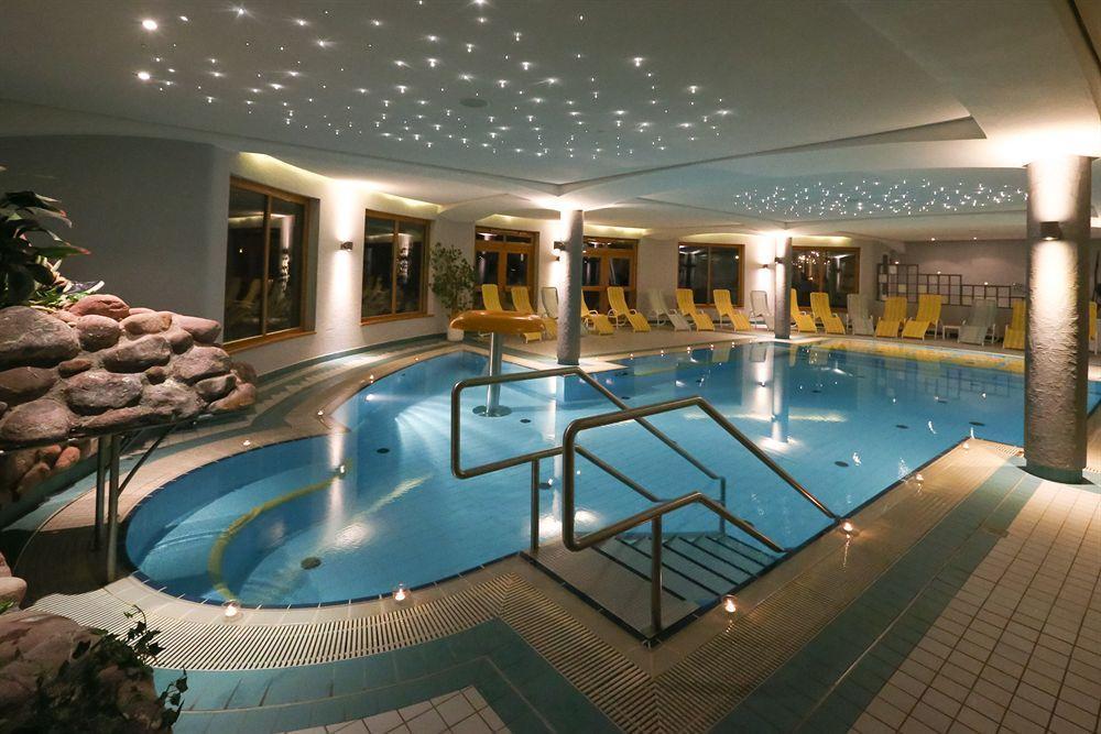 Family & Sporthotel Kaerntnerhof Bad Kleinkirchheim Eksteriør billede