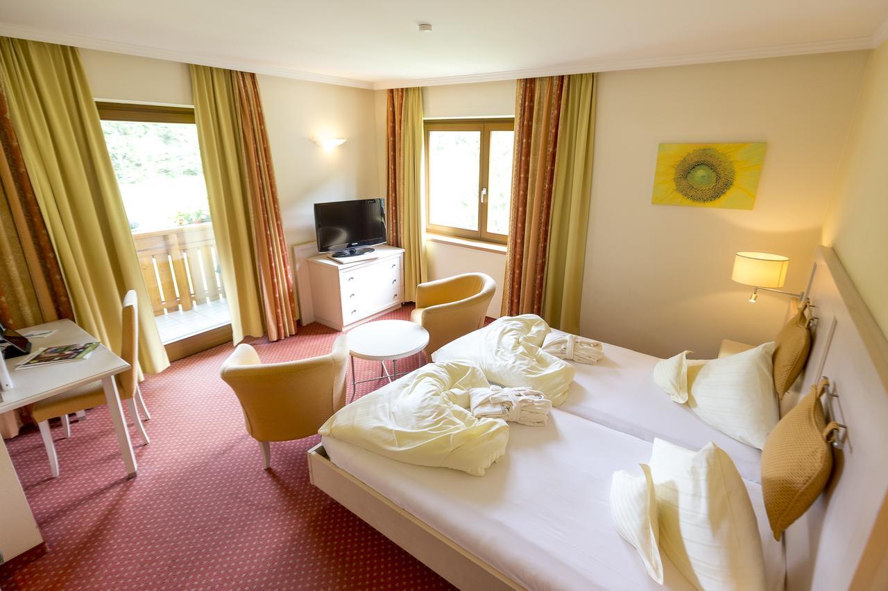 Family & Sporthotel Kaerntnerhof Bad Kleinkirchheim Eksteriør billede