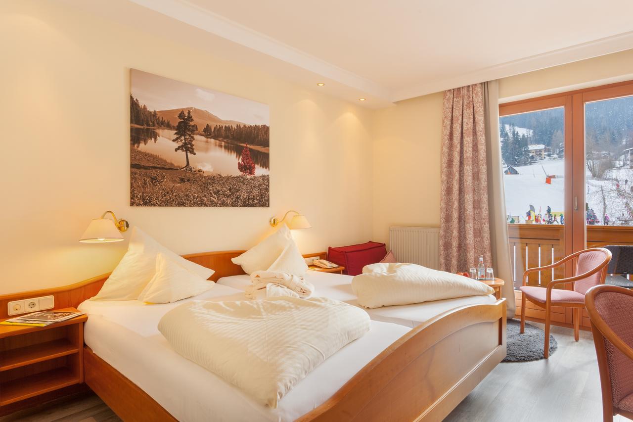 Family & Sporthotel Kaerntnerhof Bad Kleinkirchheim Eksteriør billede