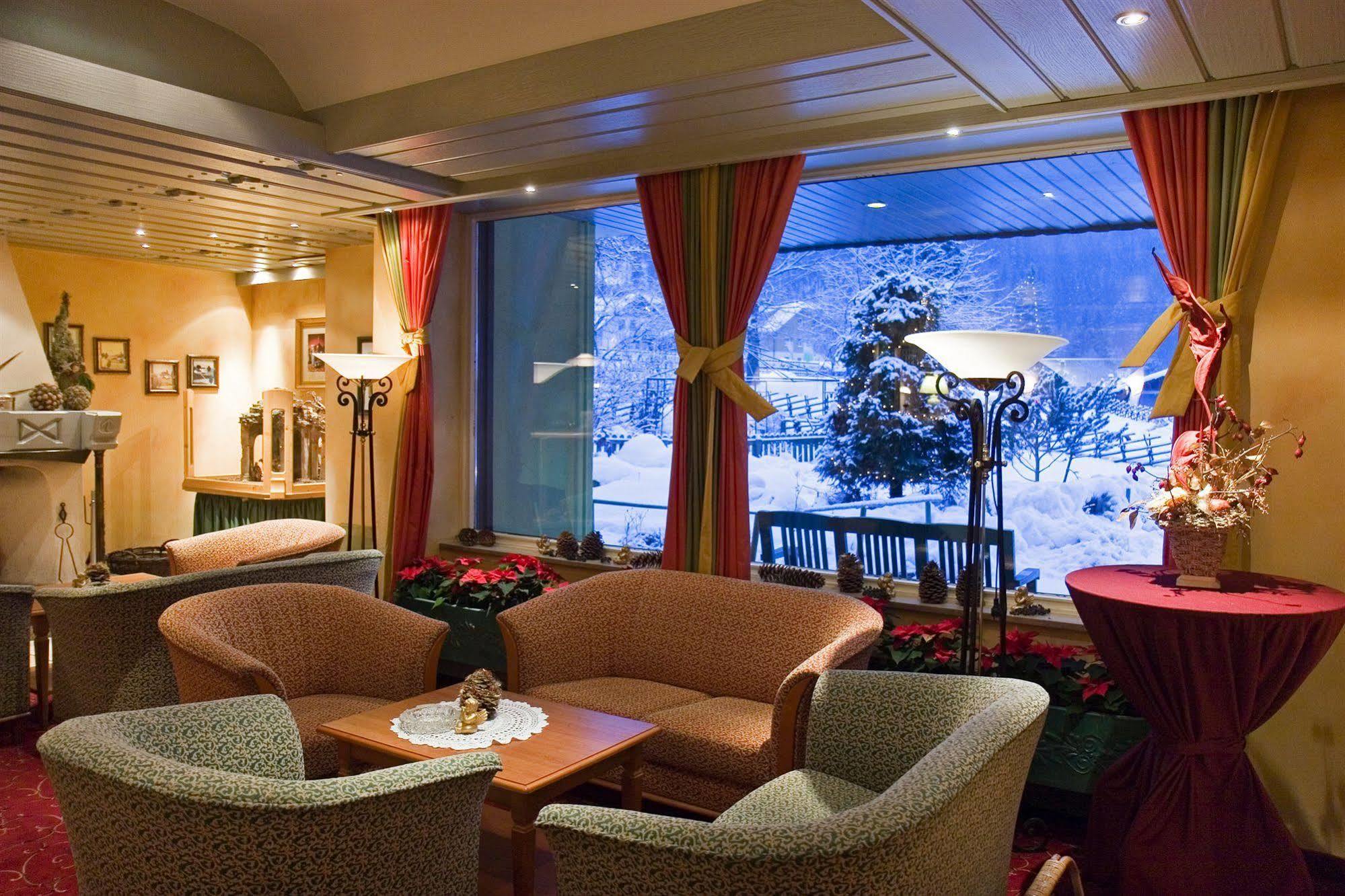Family & Sporthotel Kaerntnerhof Bad Kleinkirchheim Eksteriør billede